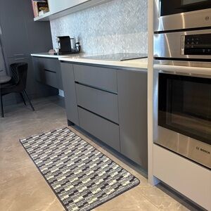 Modern Grey and White geometric Rug 
24”x60”